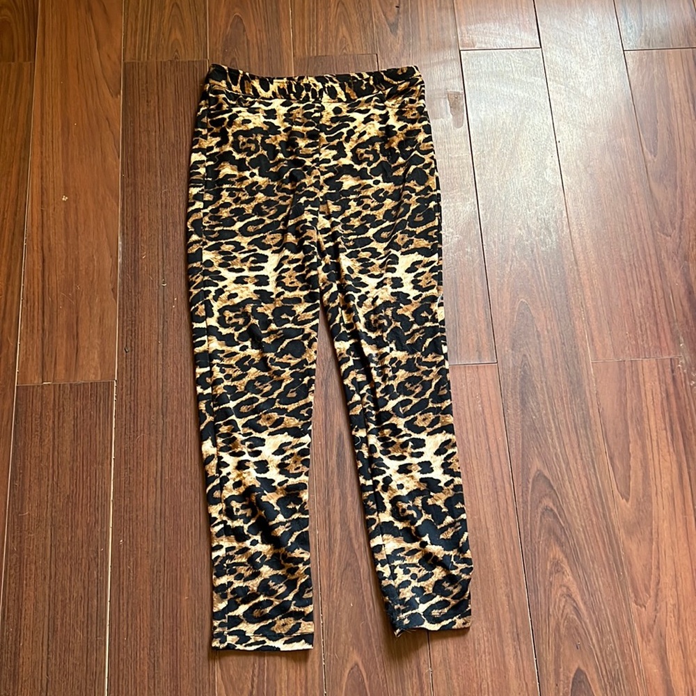 Countess Luann cheetah Print Pants Women's Size 8.